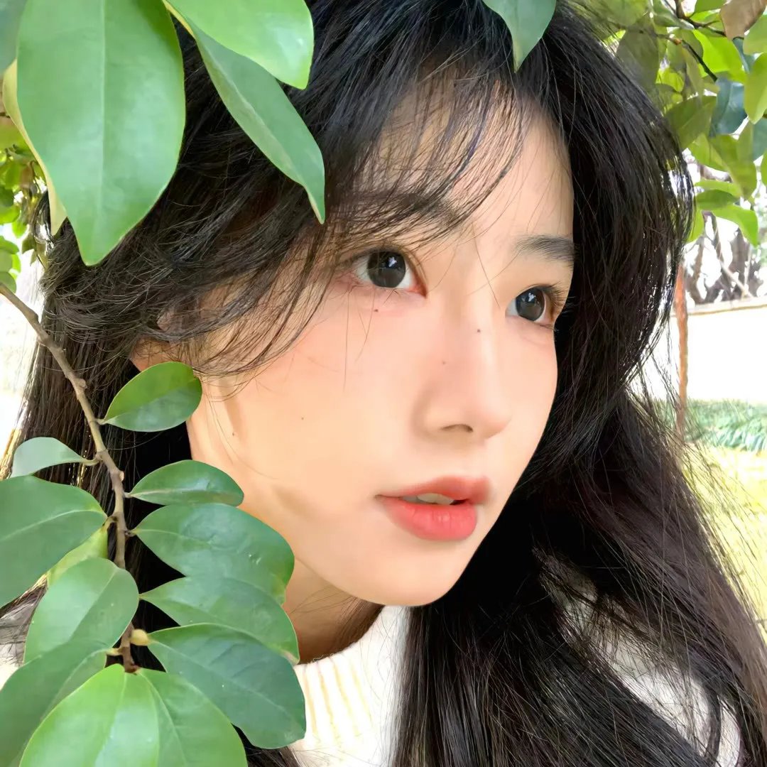 他不是我